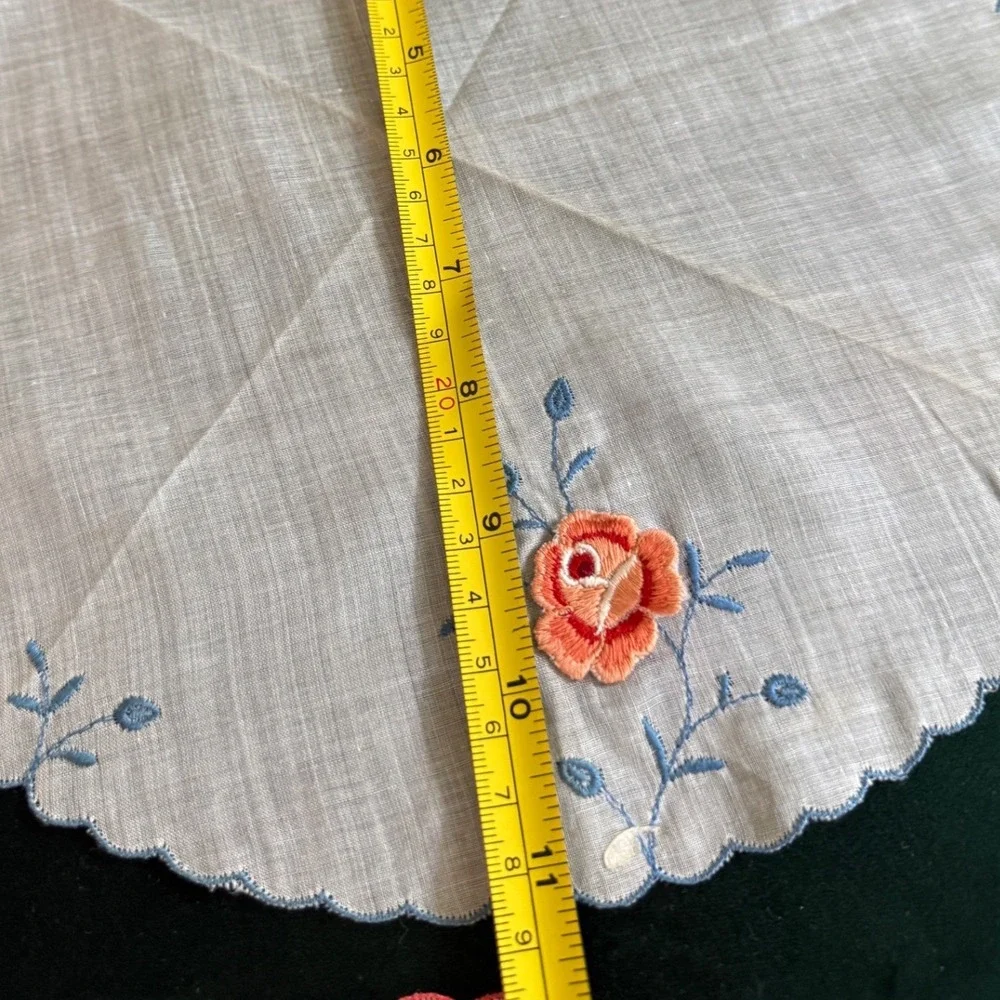 Vintage Floral Handkerchief Set of 4 Scalloped Edge Embroidered Printed Cotton